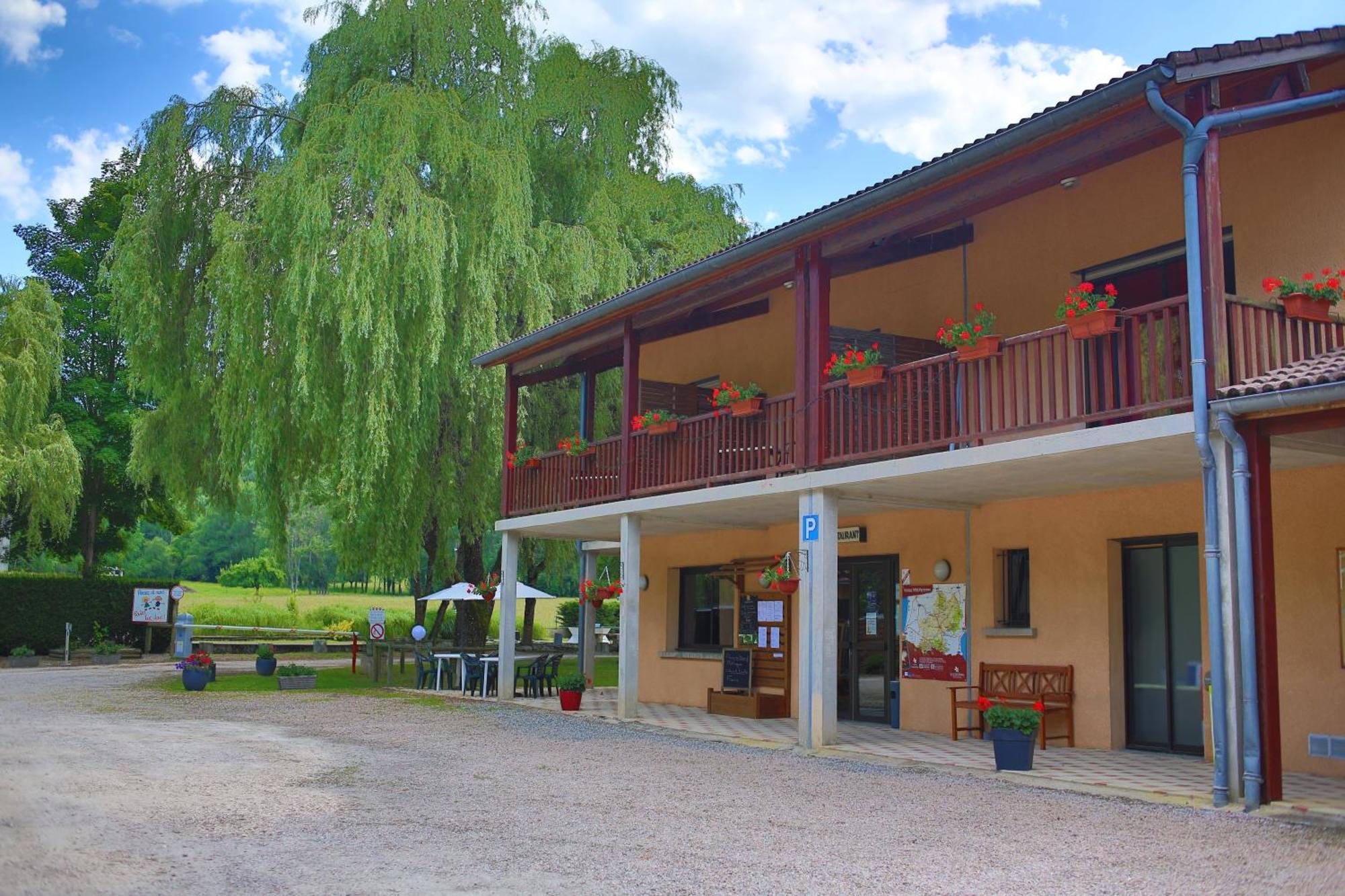 Oust Complexe Les 4 Saisons酒店 外观 照片